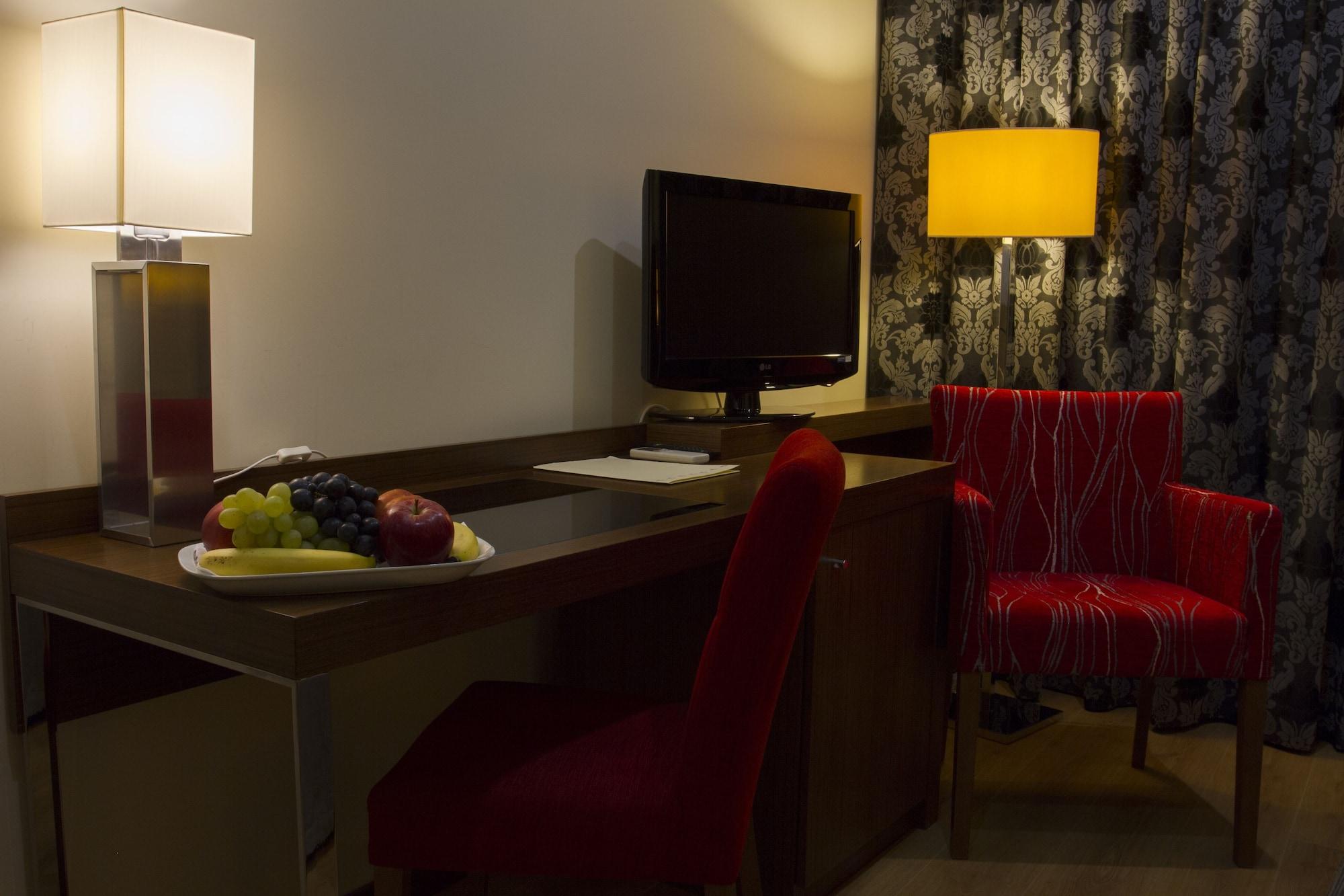 Hotel Aguiar Da Pena Вила-Пока-ди-Агиар Экстерьер фото