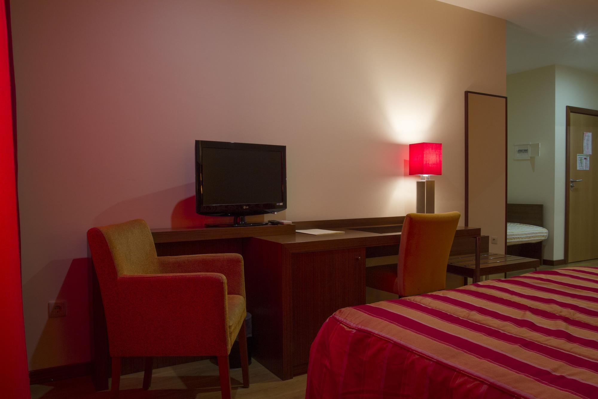 Hotel Aguiar Da Pena Вила-Пока-ди-Агиар Экстерьер фото