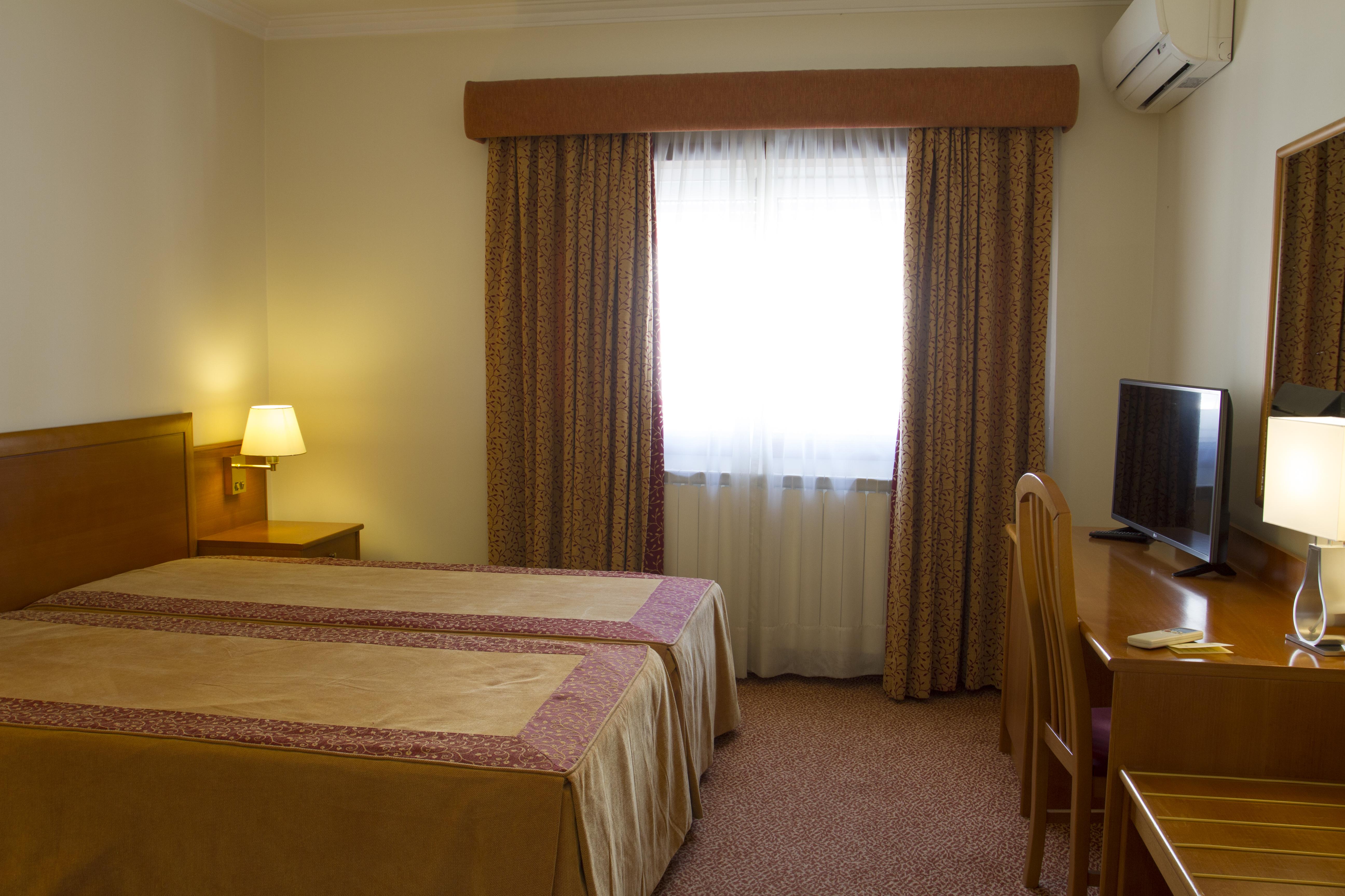 Hotel Aguiar Da Pena Вила-Пока-ди-Агиар Экстерьер фото