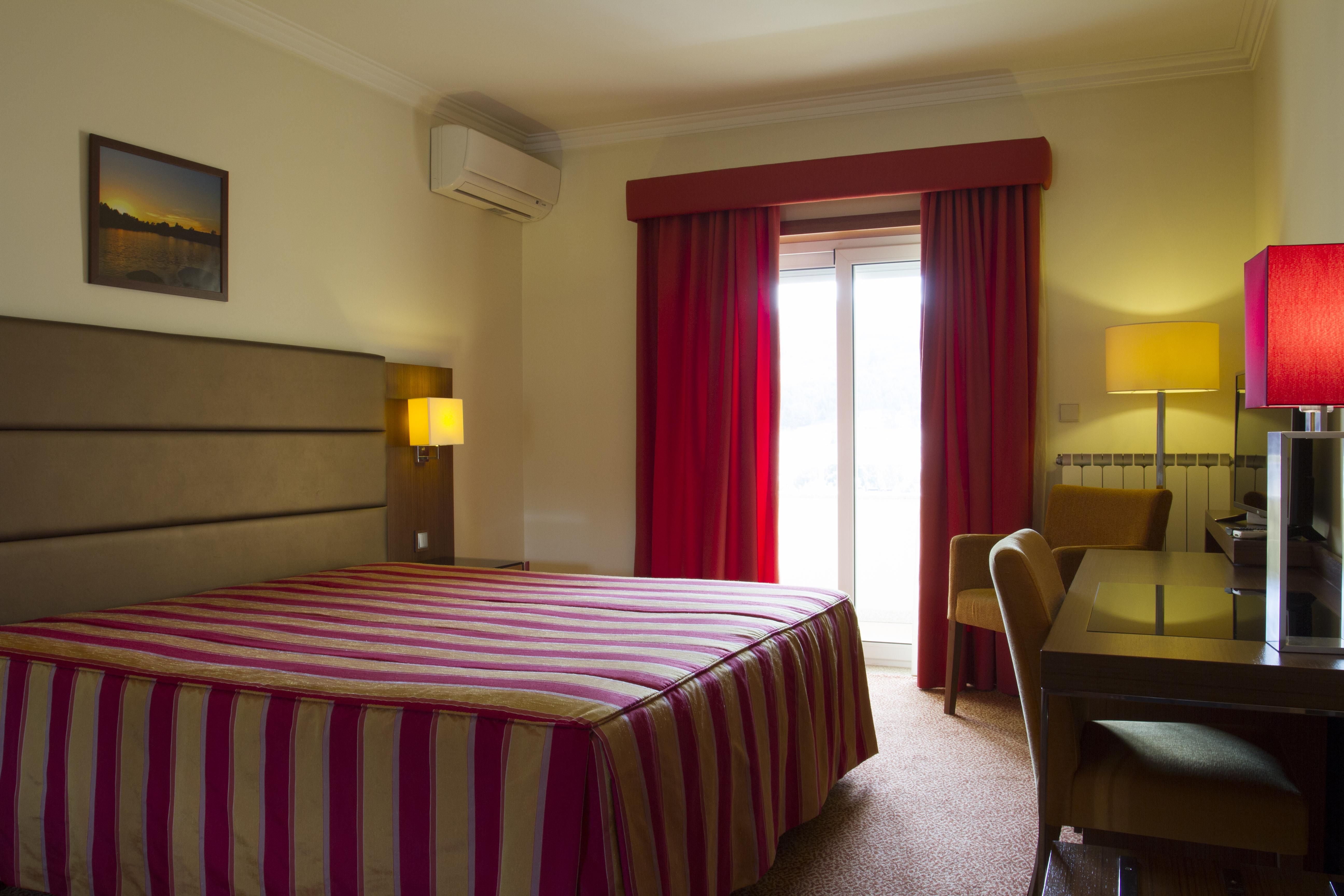Hotel Aguiar Da Pena Вила-Пока-ди-Агиар Экстерьер фото